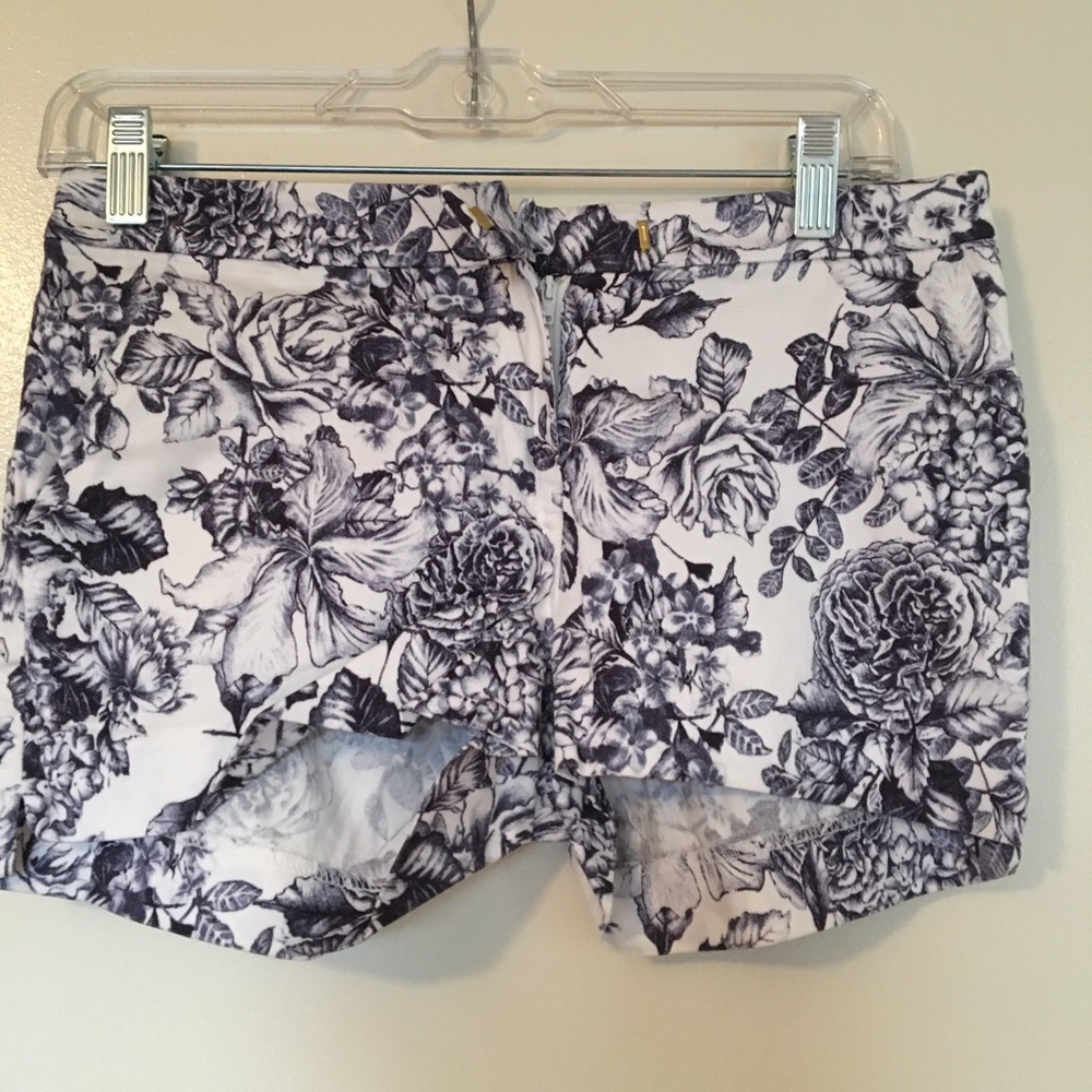 Patterned H&M stretch cotton shorts